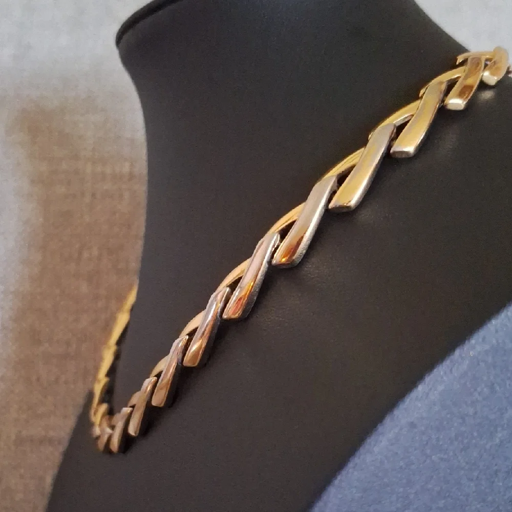 Monet Necklace & Bracelet Set - Picture 4 of 5
